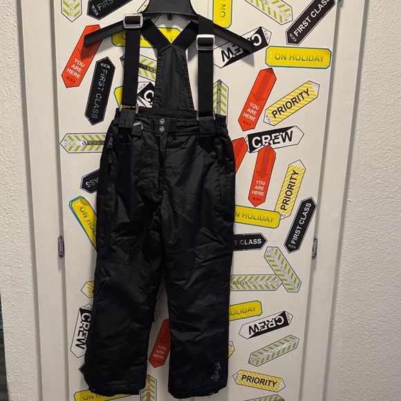 Weatherproof Other - Weatherproof Black Kids Snow Overalls with Adjustable Suspenders size 7/8